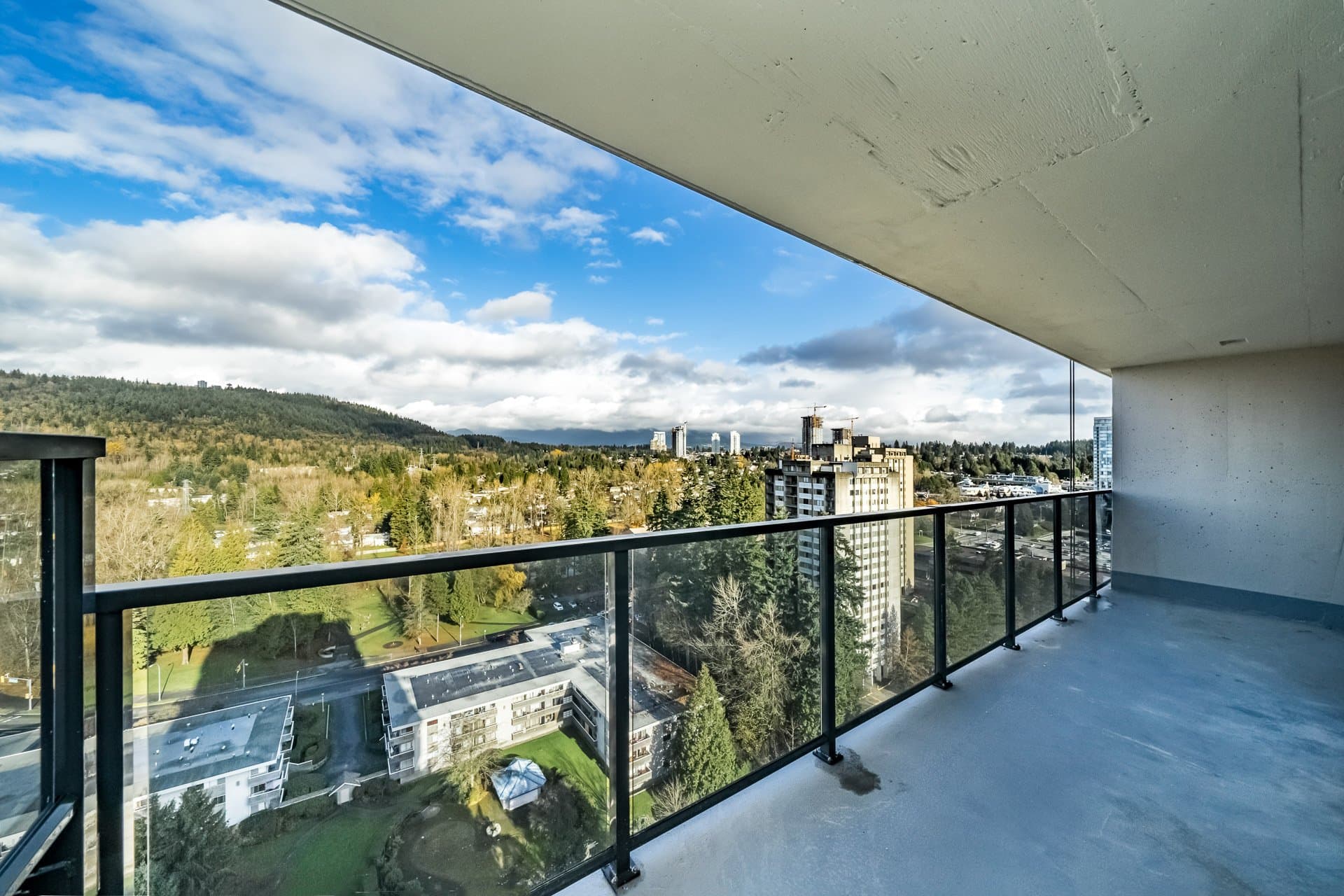 Tower West — 1 Bedroom - Photo 26
