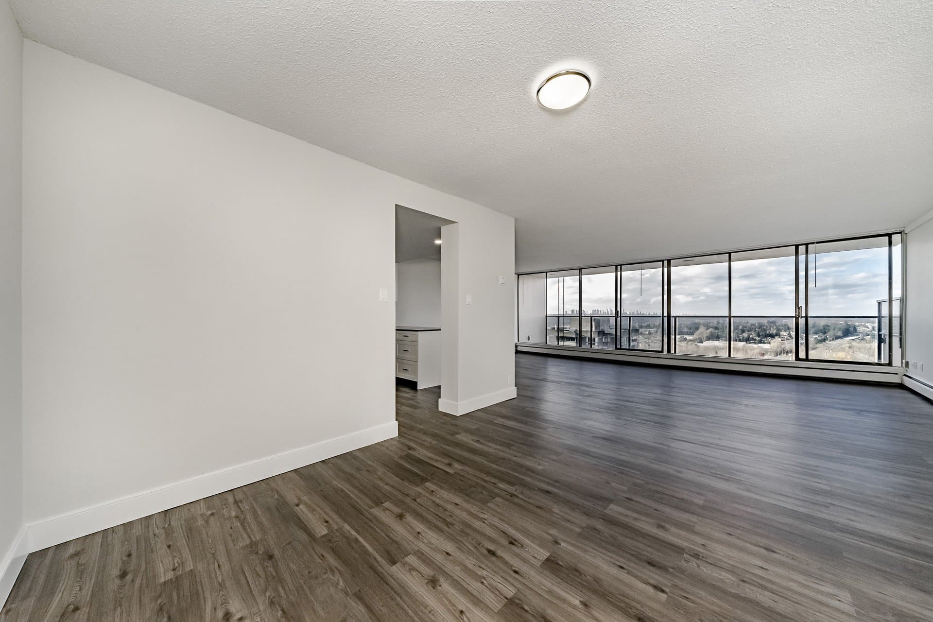 Tower West — 1 Bedroom - Photo 17