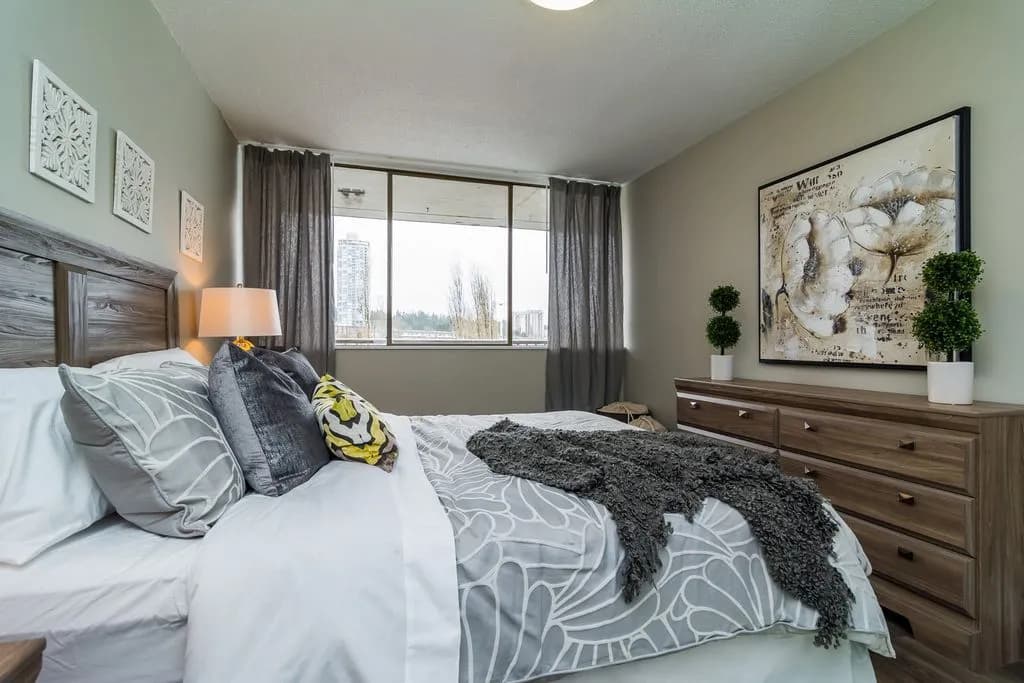 Tower West — 1 Bedroom - Photo 11