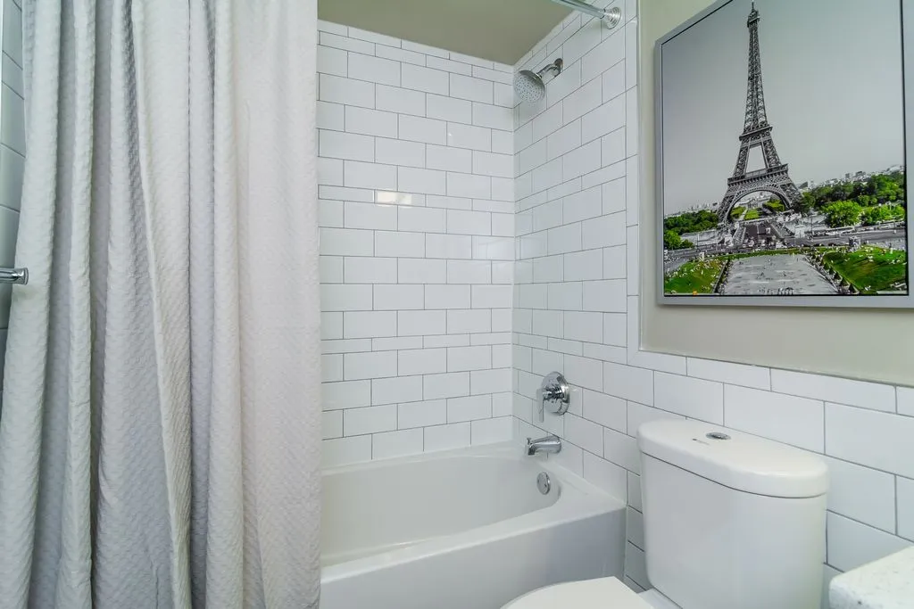Tower West — 1 Bedroom - Photo 12