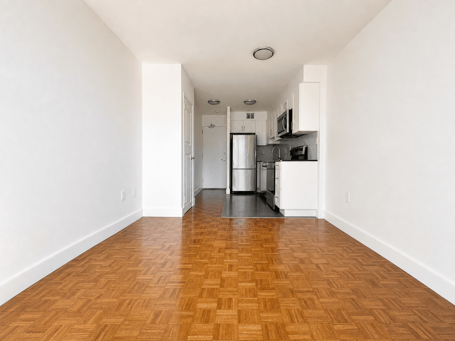 Castellana — Downtown Jr 1 Bedroom - Photo 15