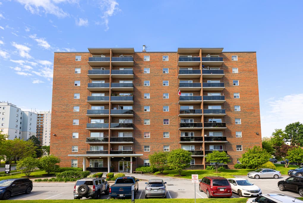 Draydon Manor — 1 Bedroom - Photo 1