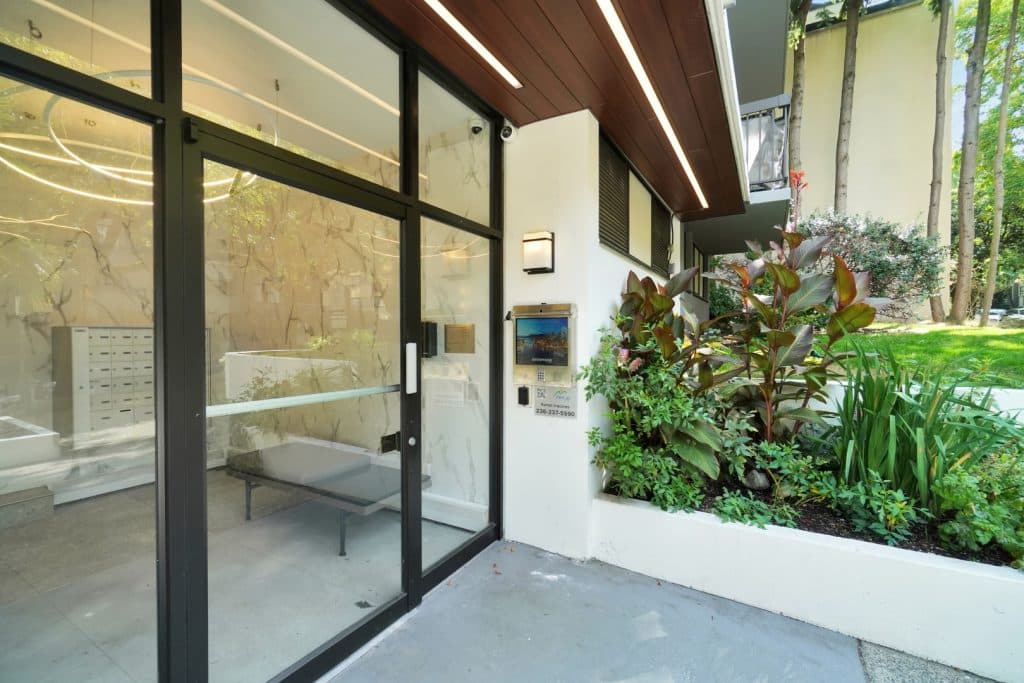 Villa Contessa — 1 Bedroom - Photo 8