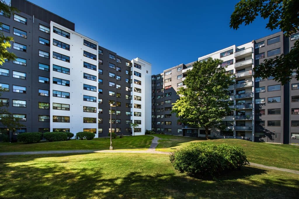 Silver Springs Park 1 — 3 Bedroom - Photo 7