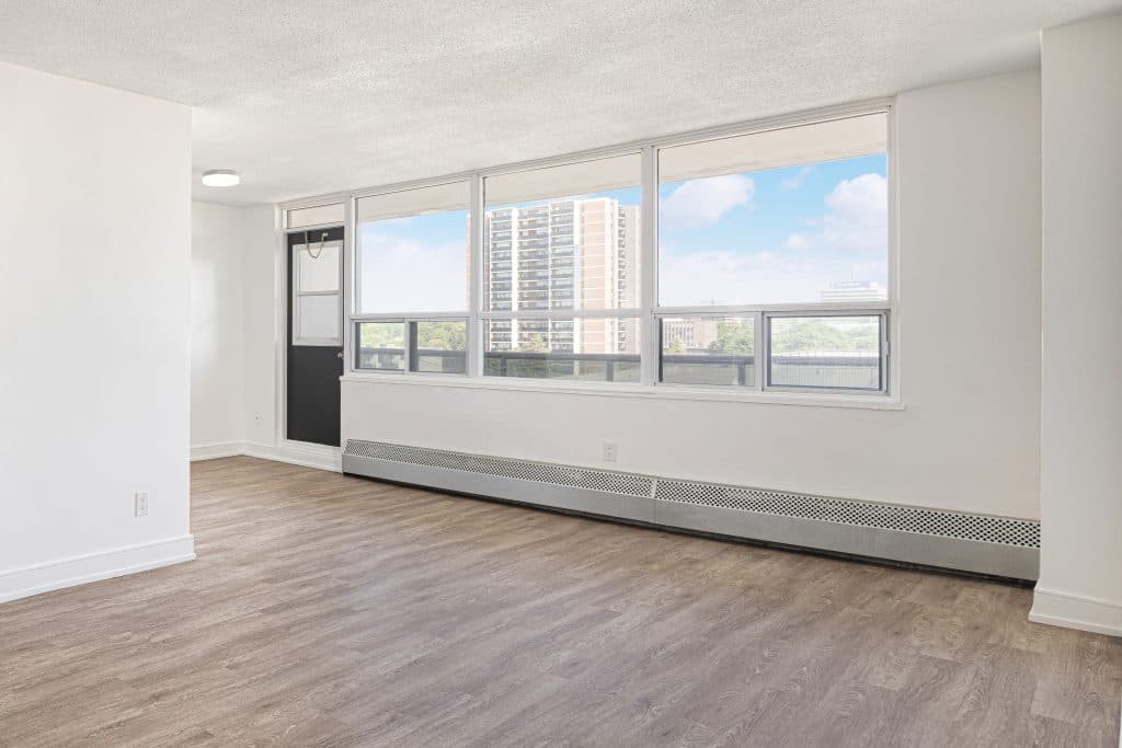 Diplomat Apartments - Photo 5