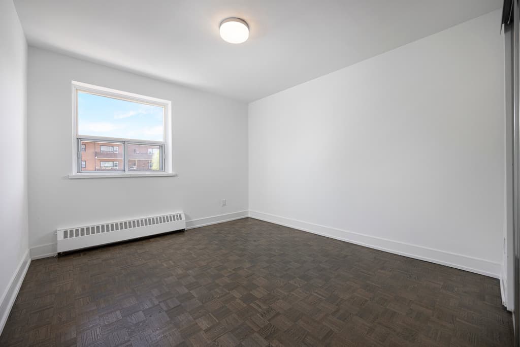 Draydon Manor — 1 Bedroom - Photo 19