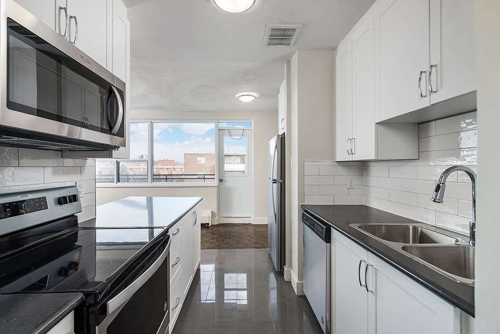 Bloor Street Apartments - Photo 6