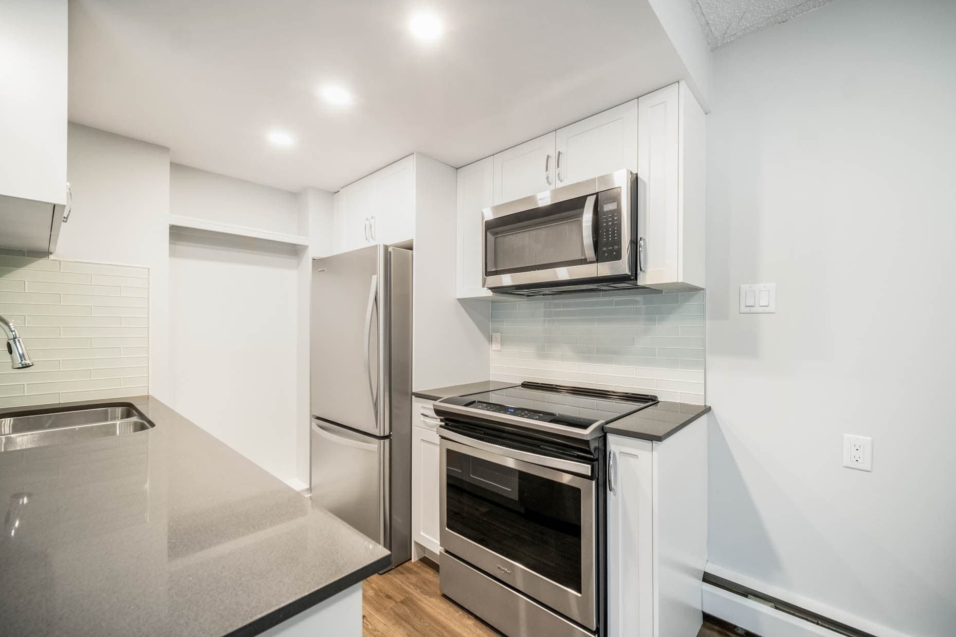 The Summit — 1 Bedroom - Photo 25