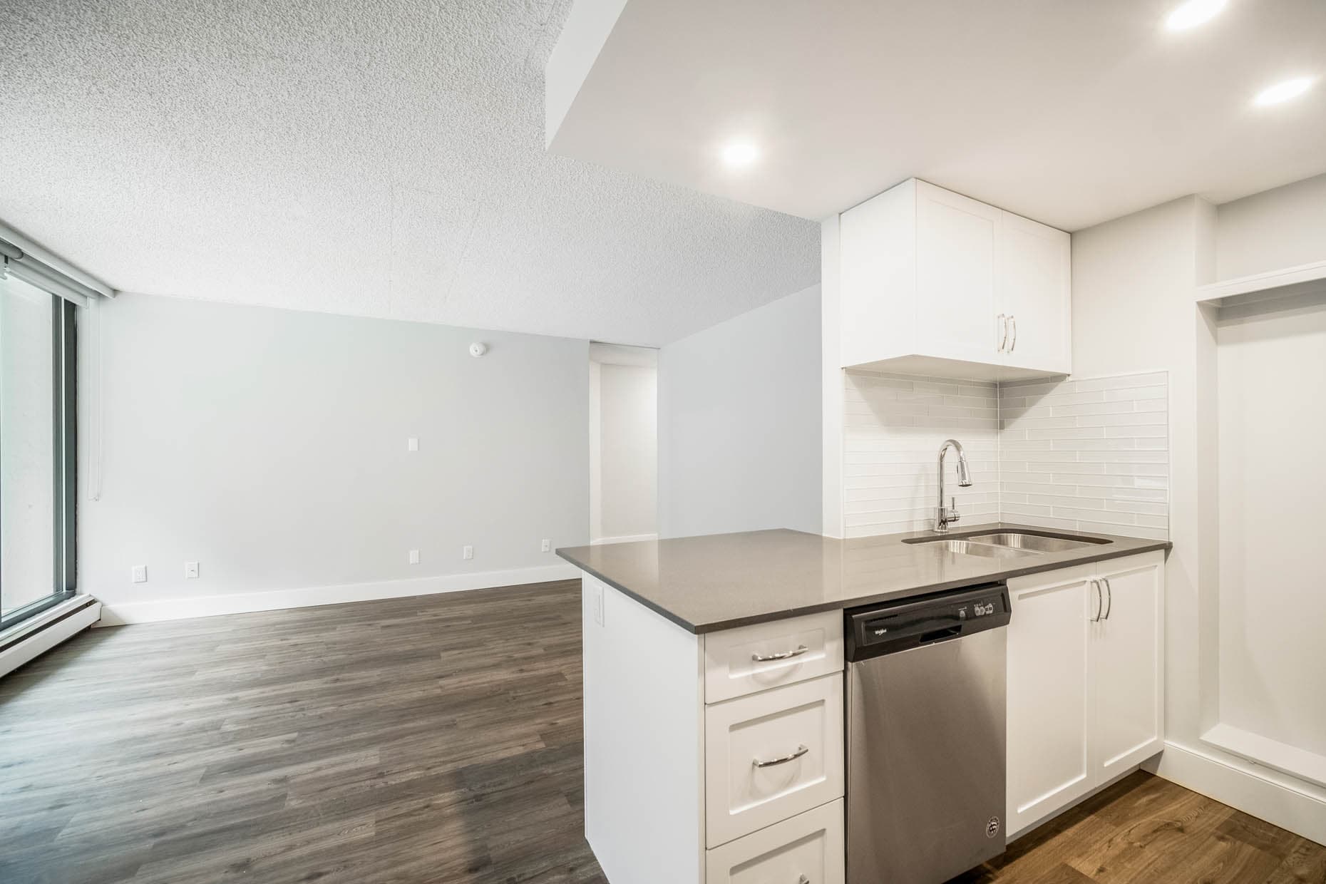 The Summit — 1 Bedroom - Photo 26