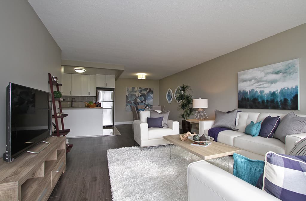 Lougheed Lodge — 3 Bedrooms - Photo 14