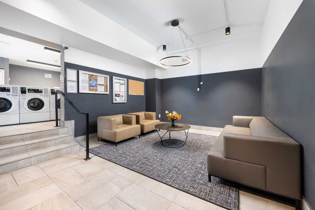 Maeford Court Apartments — Bachelor - Photo 8