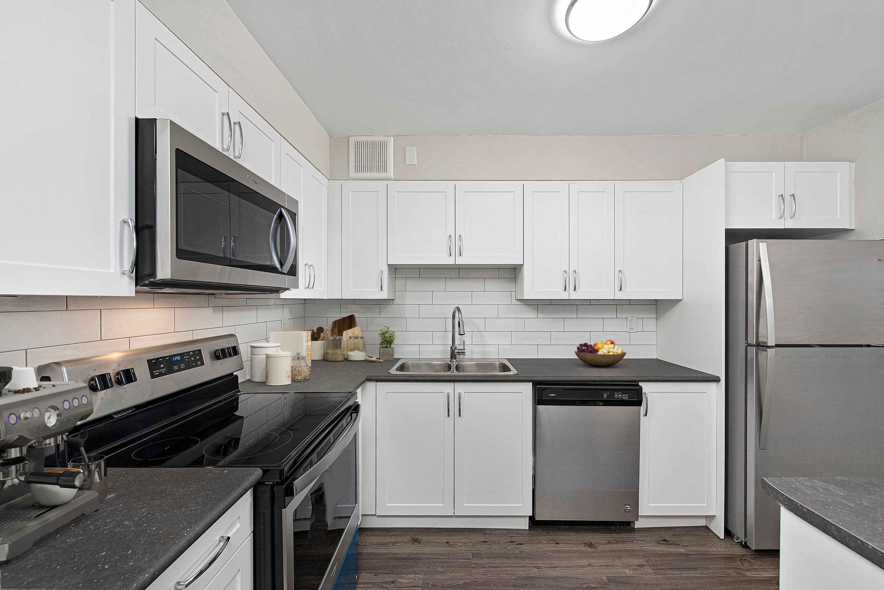 Pacific Way Apartments II - Photo 12
