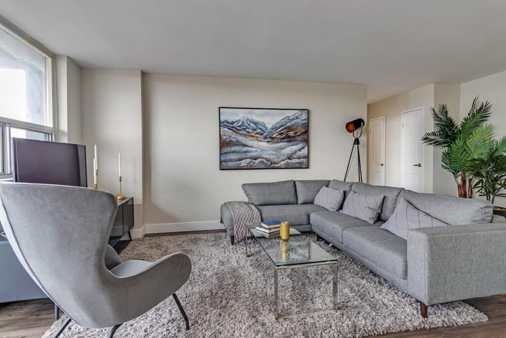 Parkvue [3] — 3 Bedroom - Photo 4