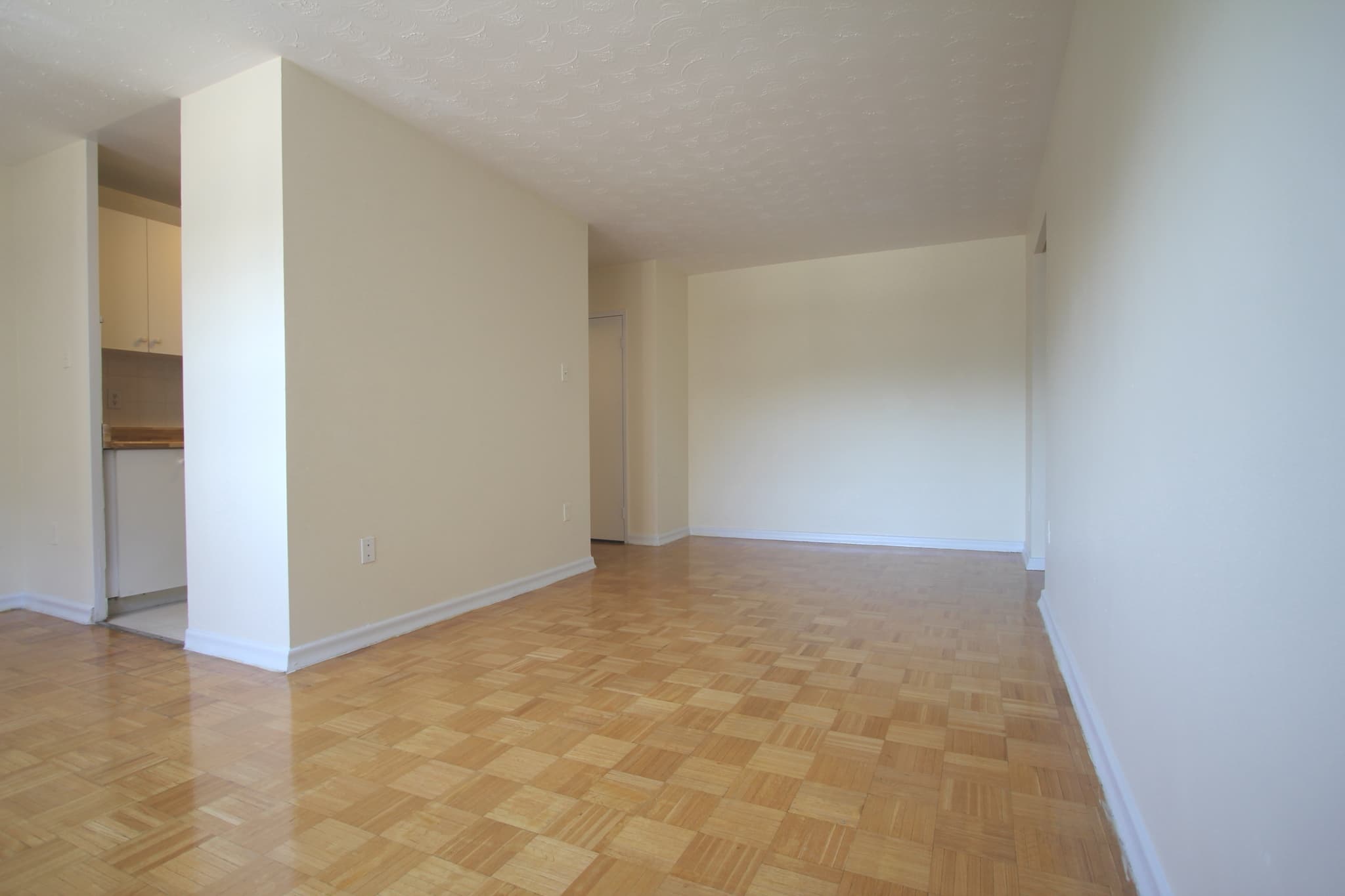 Lu Ray Apartments — 3 Bedroom - Photo 18