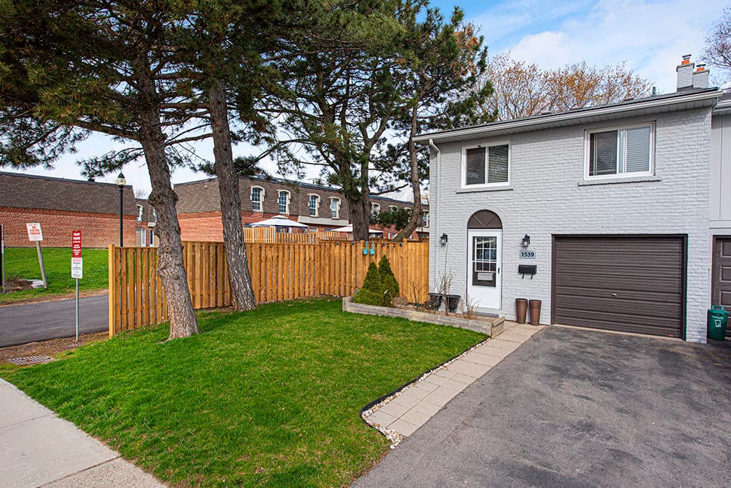 Forest Glen Townhomes — 4 Bedrooms Townhouse