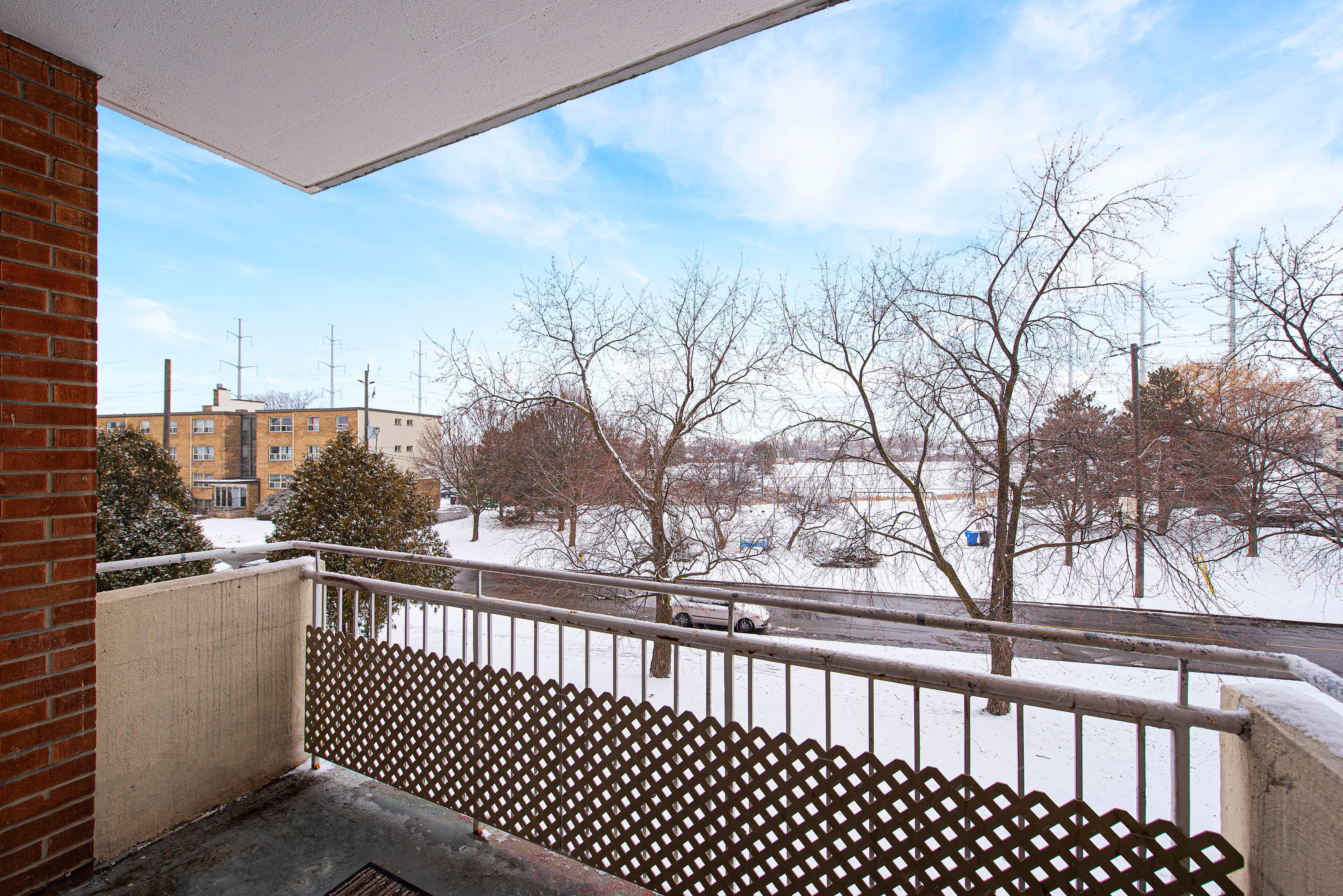 Craigton Drive Apartments — Golden Mile 1 Bedroom - Photo 14