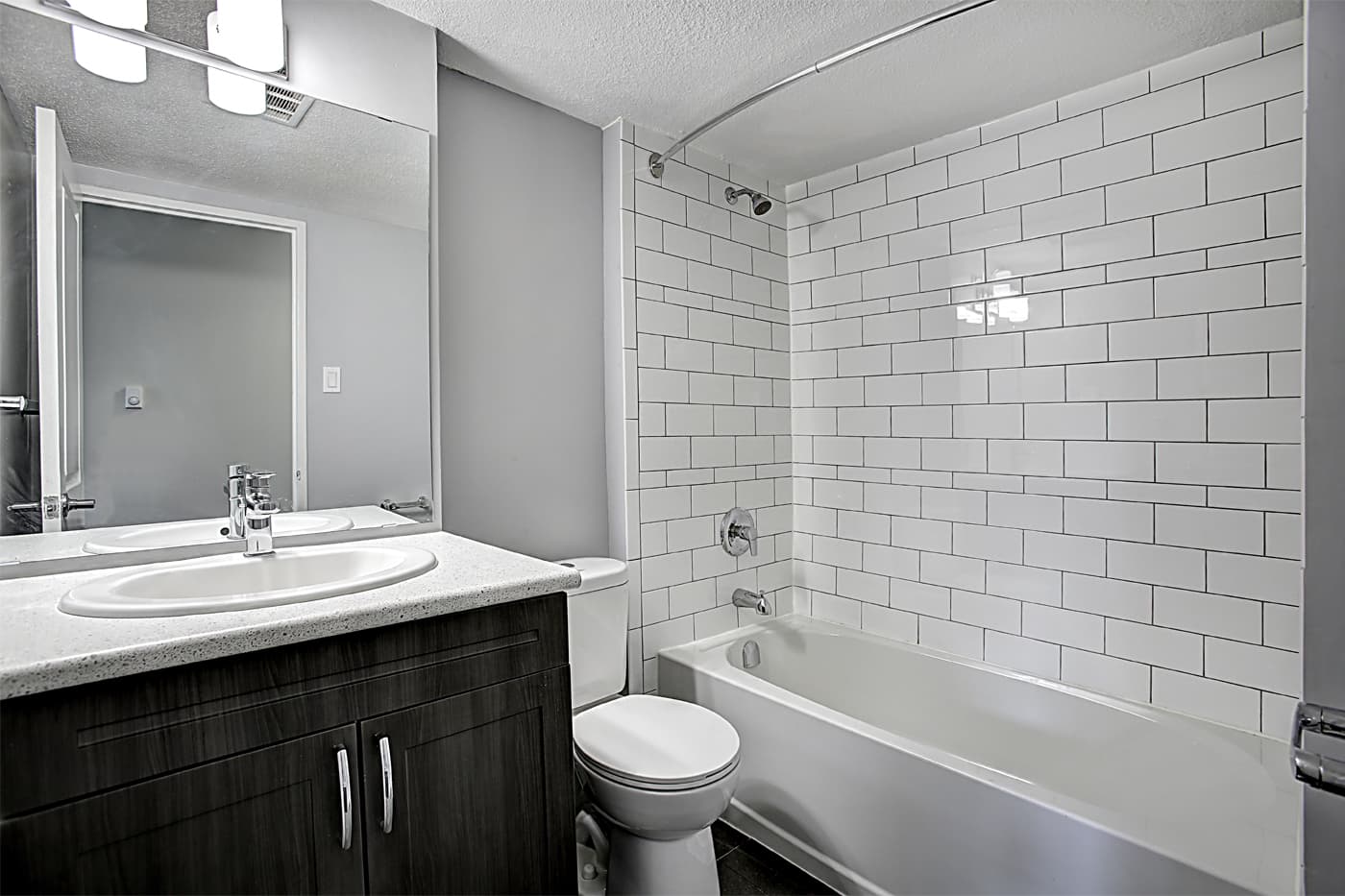Nelson Manor — 1 Bedroom - Photo 16