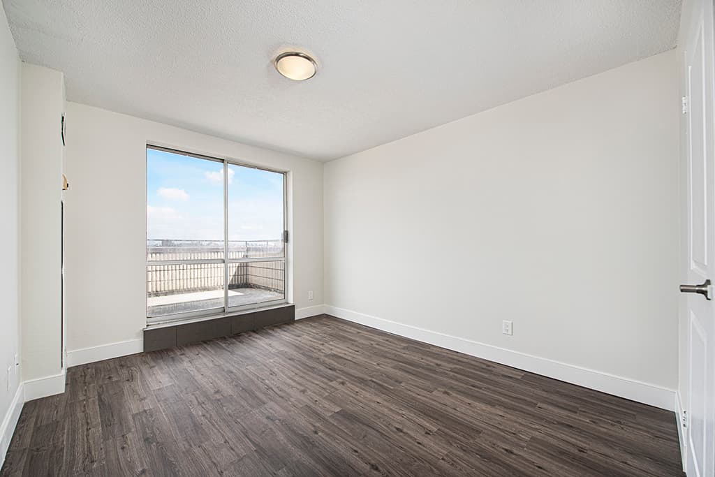 Westwood Abbey Apartments — 2 Bedrooms + den - Photo 14