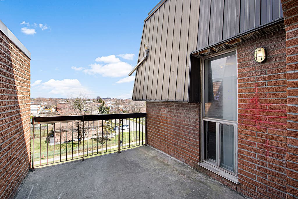 Westwood Abbey Apartments — 2 Bedrooms + den - Photo 22