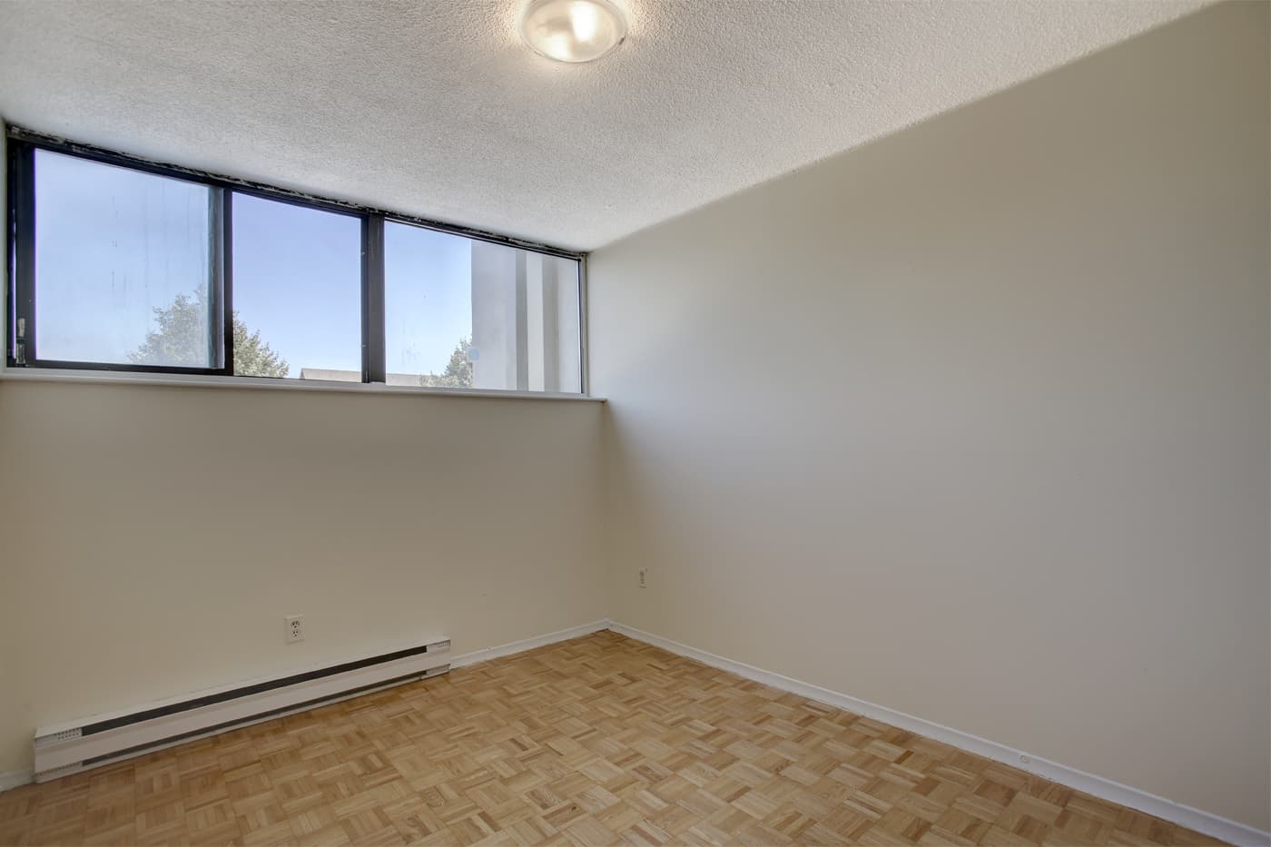 Valleyview Apartments — 3 Bedroom - Photo 19