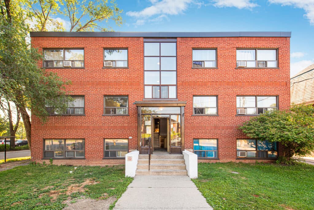 2495 Lake Shore Boulevard, West — 2 Bedroom - Photo 3