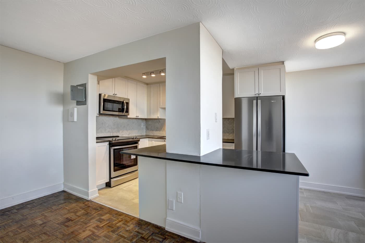 Parkside Place — Roncesvalles 2 Bedroom - Photo 16