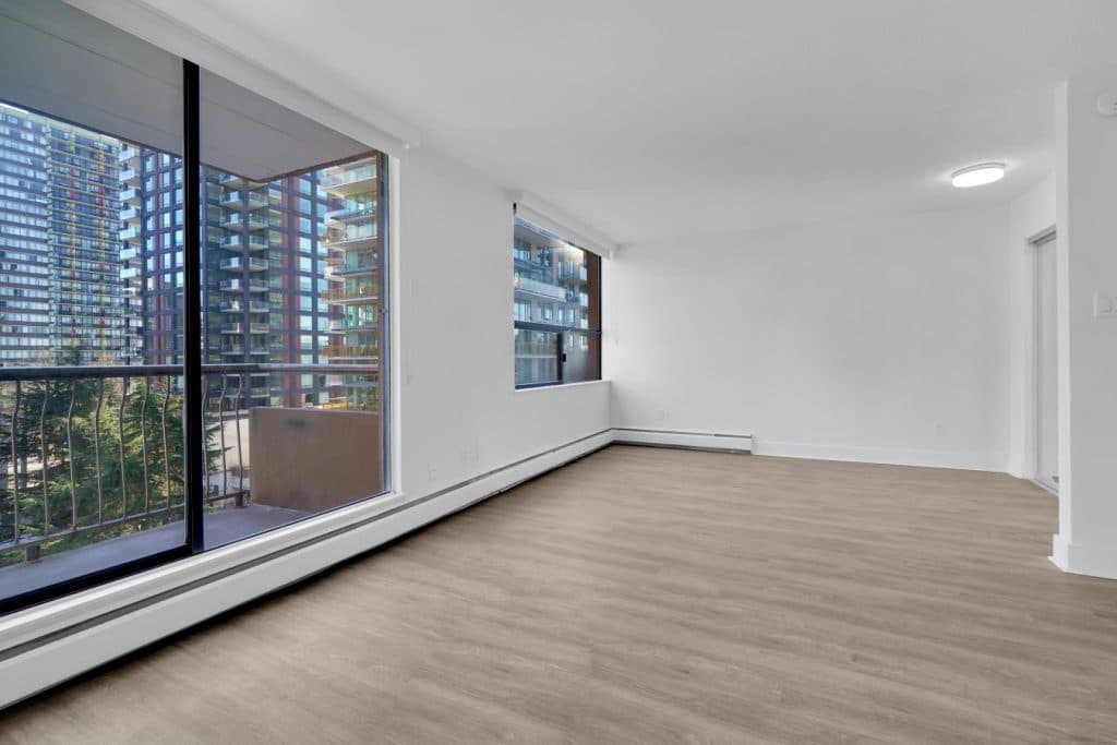 Tamarac Apartments — Bachelor - Photo 8