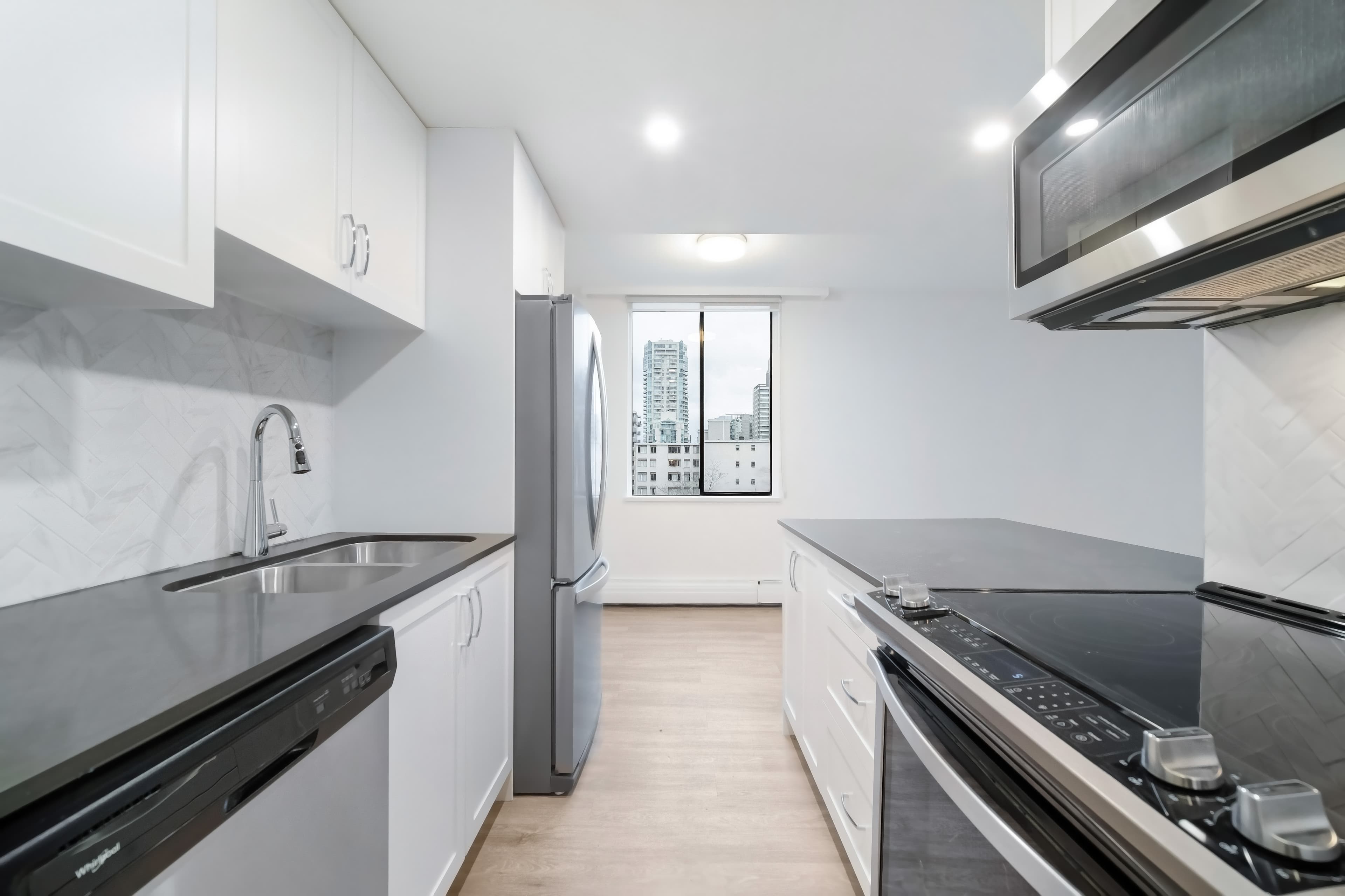 Governor’s Square — 1 Bedroom - Photo 20