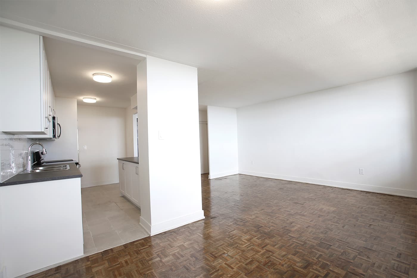 Eglinton Residences — 3 Bedroom - Photo 21