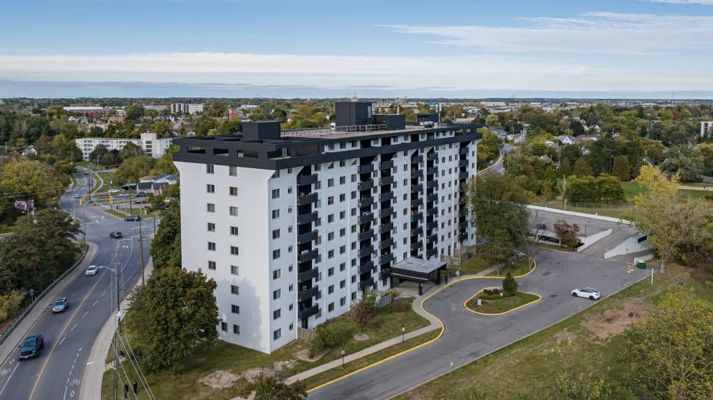 Emerald Towers — 1 Bedroom - Photo 7