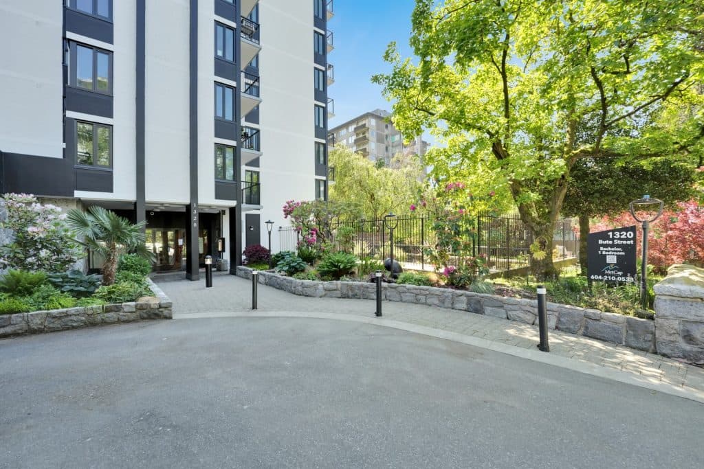 Lancaster House — Bachelor - Photo 14