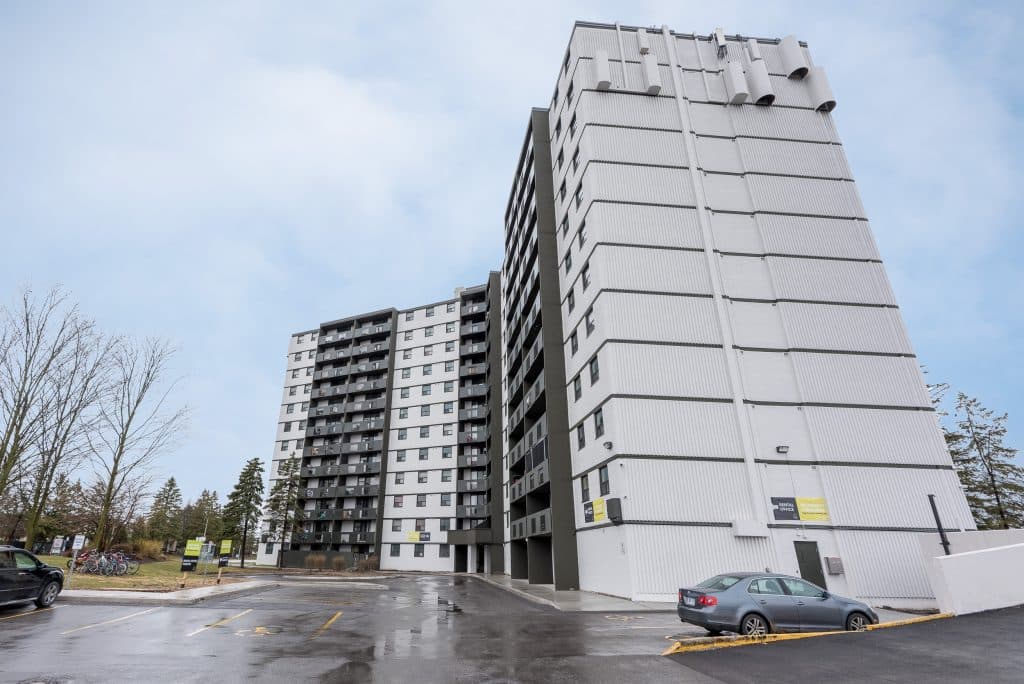 Royalton Place — 1 Bedroom - Photo 8