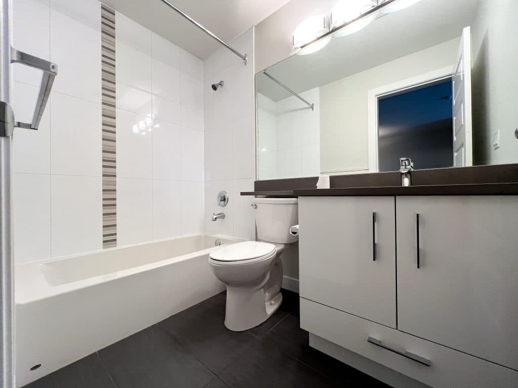 Brydon Court Apartments — 1 Bedroom+Den - Photo 13