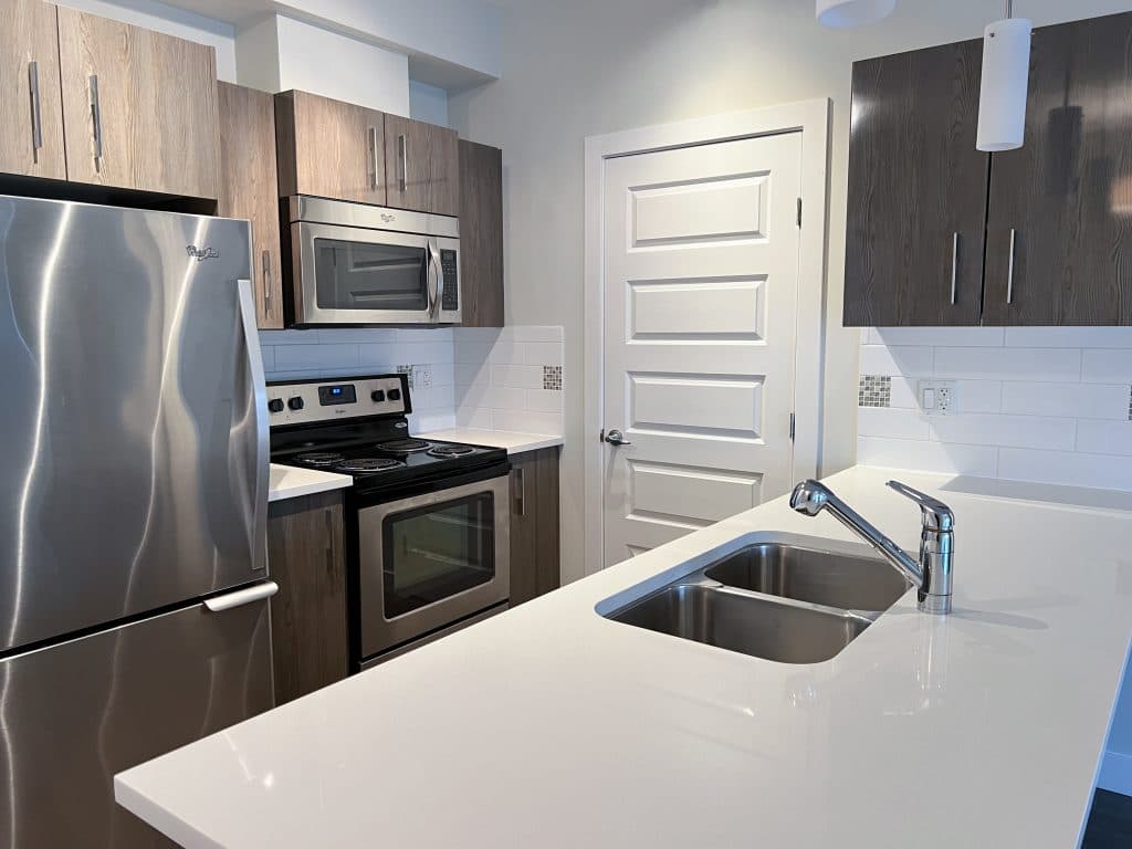 Brydon Court Apartments — 1 Bedroom+Den - Photo 3