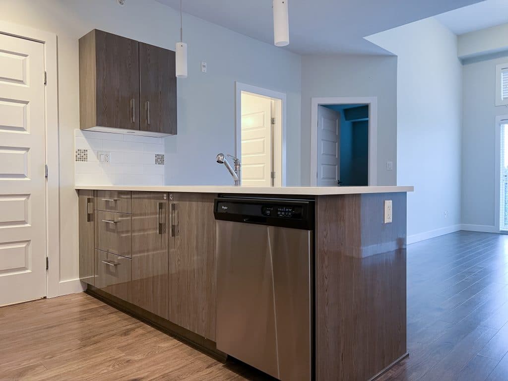 Brydon Court Apartments — 1 Bedroom+Den - Photo 4