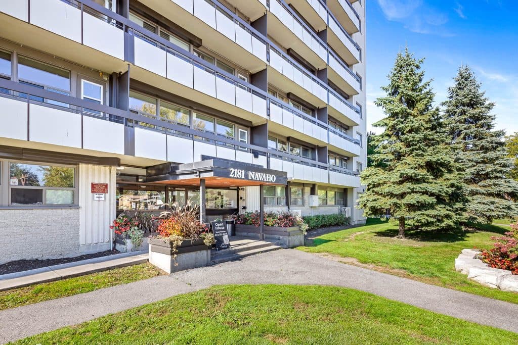 Greenview Apartments - Photo 4