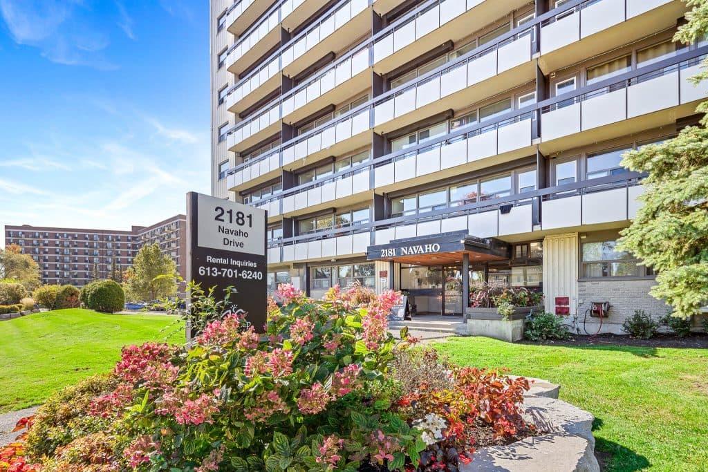 Greenview Apartments - Photo 3