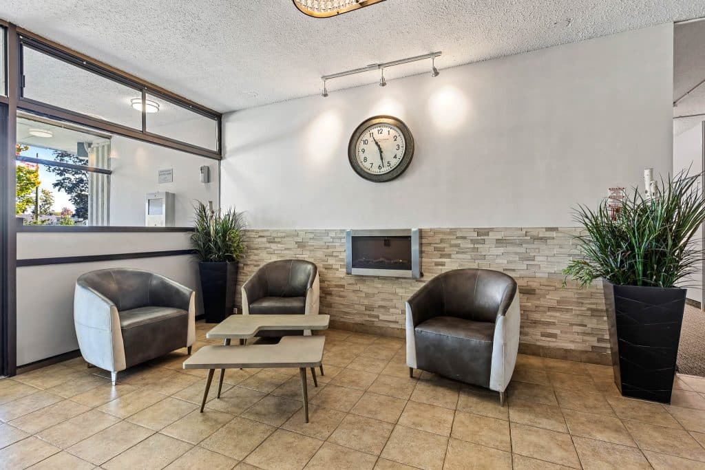Greenview Apartments - Photo 11