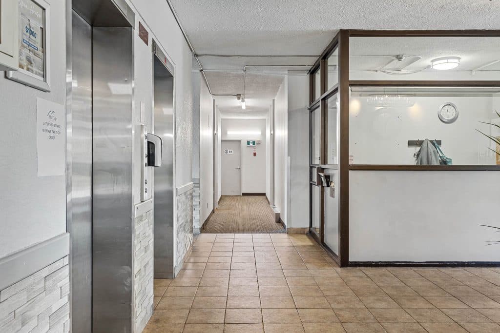 Greenview Apartments - Photo 13