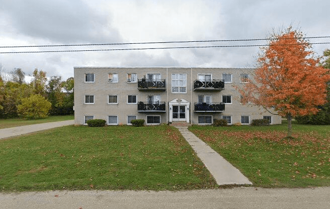 Ewaid Apartments — 2 Bedrooms - Photo 2
