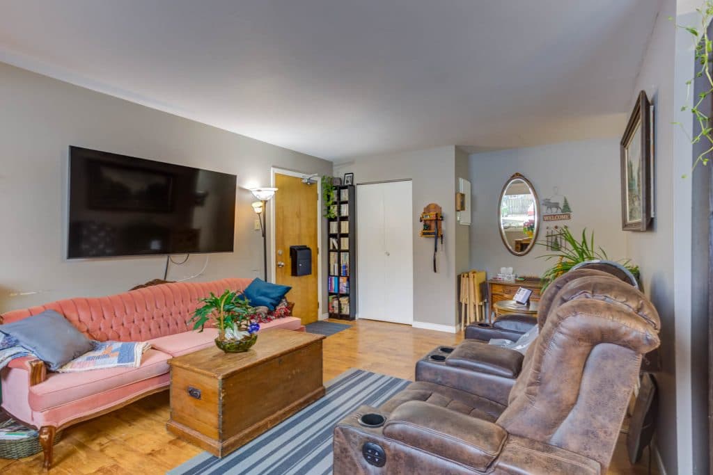 Ewaid Apartments — 2 Bedrooms - Photo 12