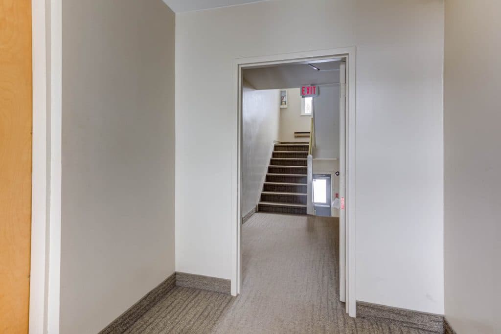 Ewaid Apartments — 2 Bedrooms - Photo 7