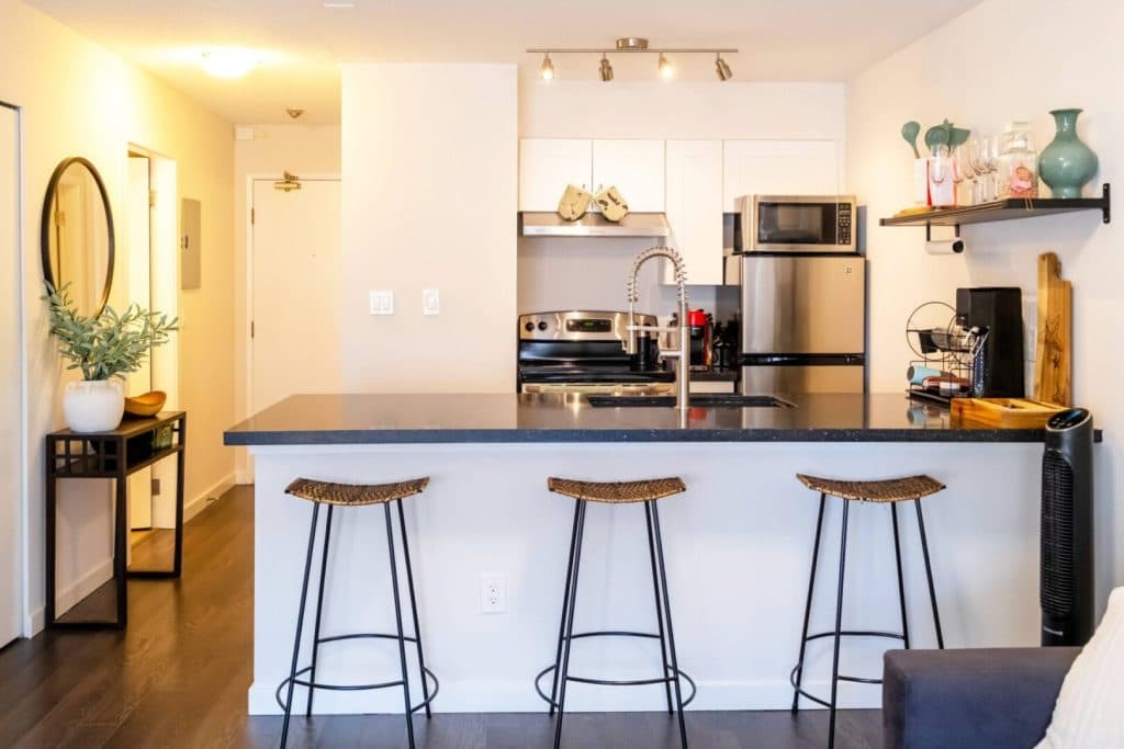 French Court — 1 Bedroom - Photo 2