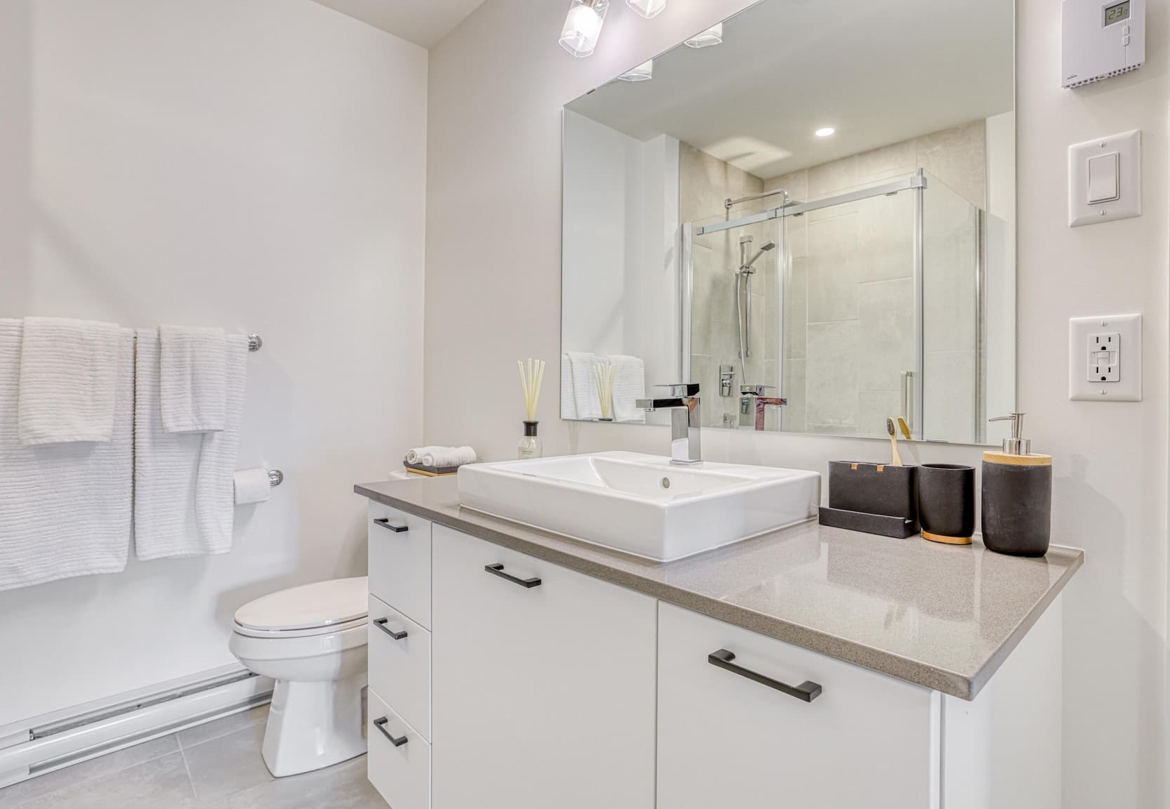 AURA Rivermead par brigil | Aylmer, rue Morley-Walters — 1 Bedroom + Den - Photo 5