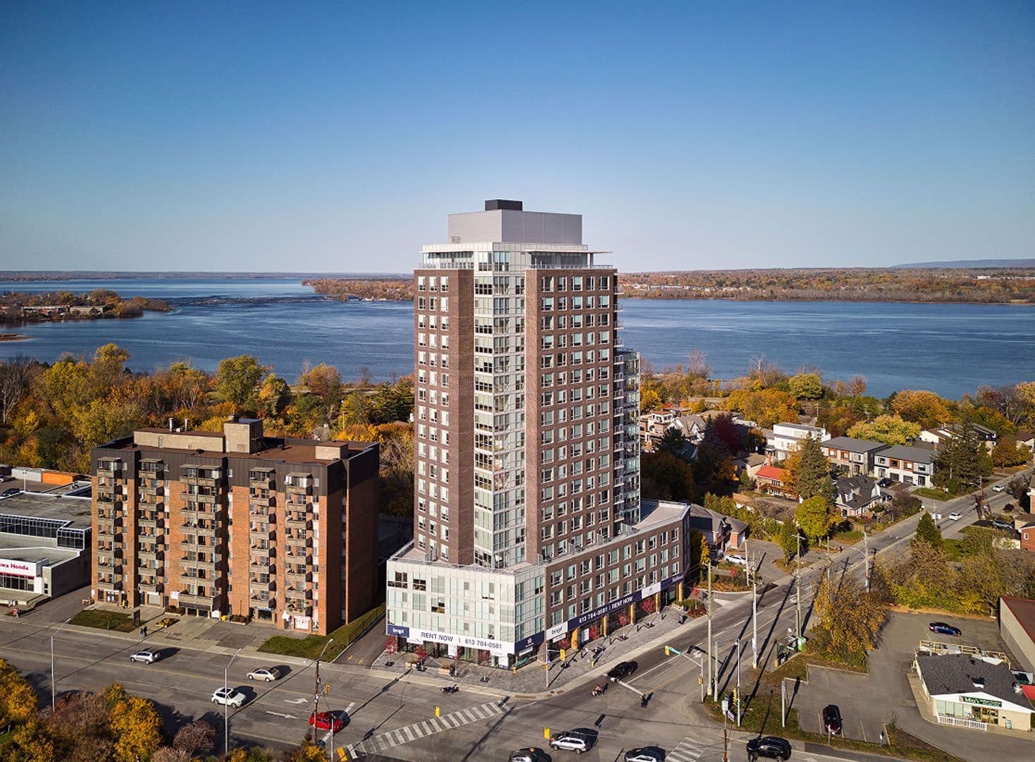 929 Richmond — 2 Bedrooms* - Photo 2