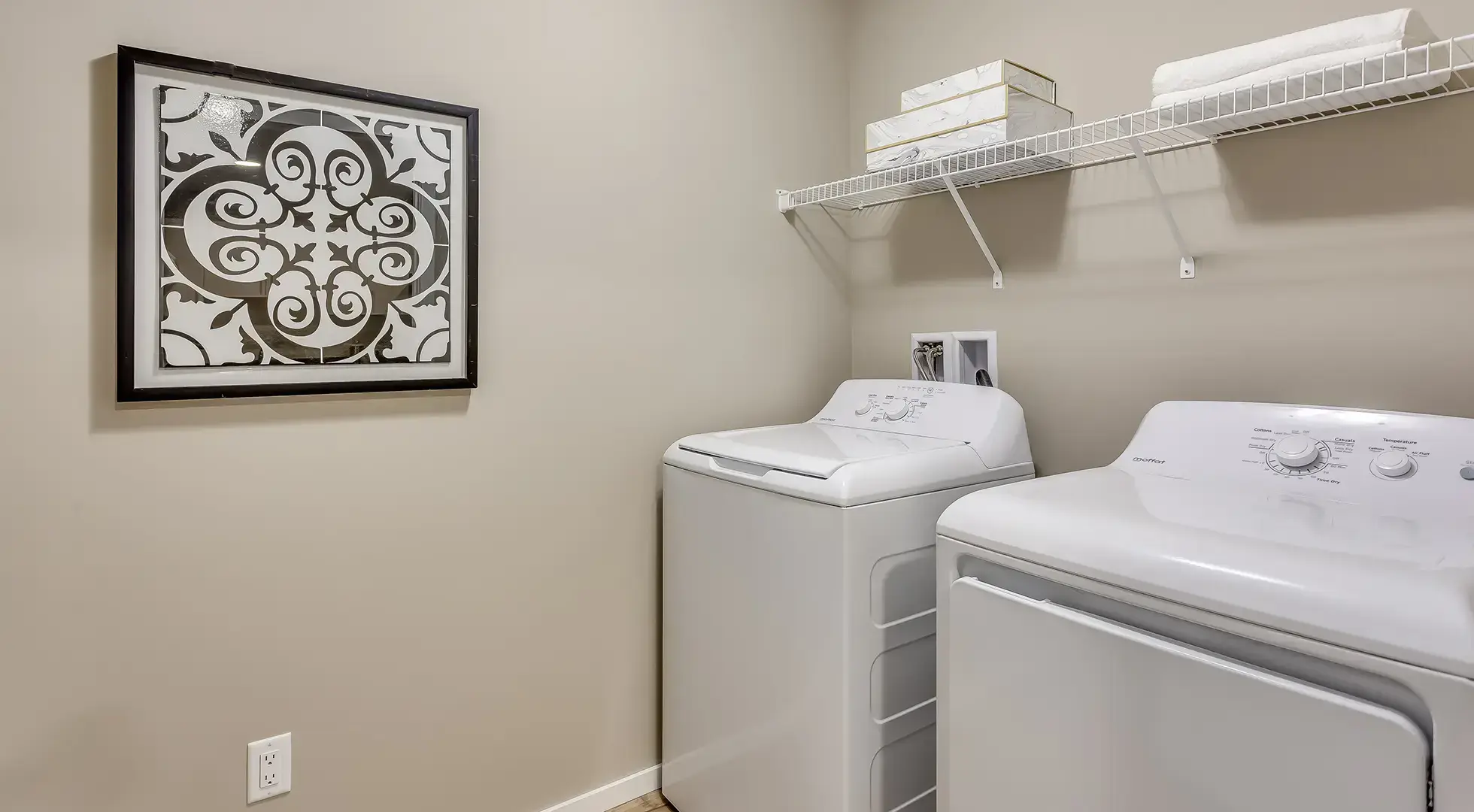 Aspen Greens — Three Bedroom Two Bath - Photo 8