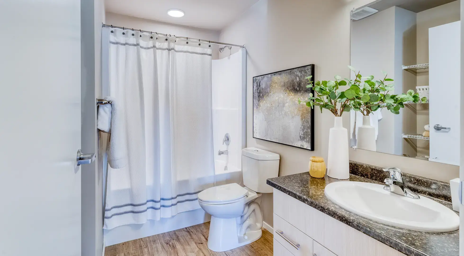 Aurora Heights — Two Bedroom One Bath - Photo 8