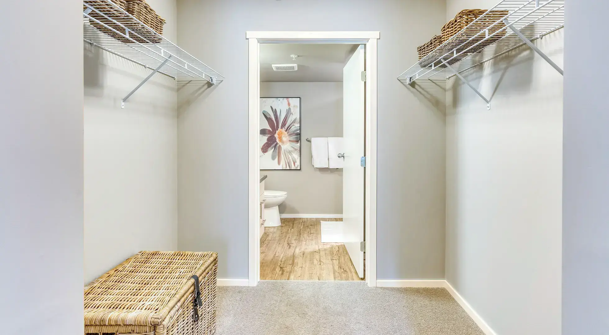Aurora Heights — Two Bedroom One Bath - Photo 7