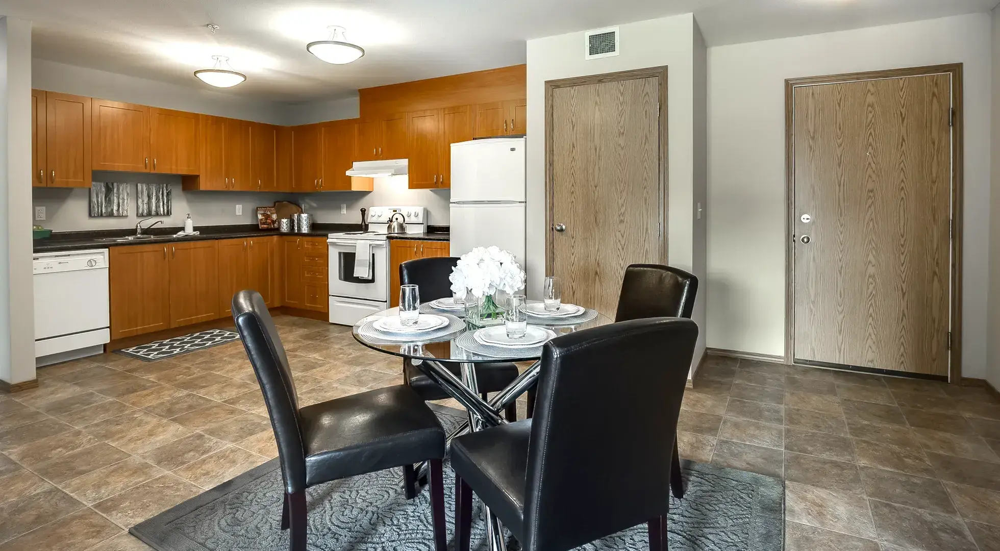 Creekside Terrace — Two Bedroom One Bath - Photo 3
