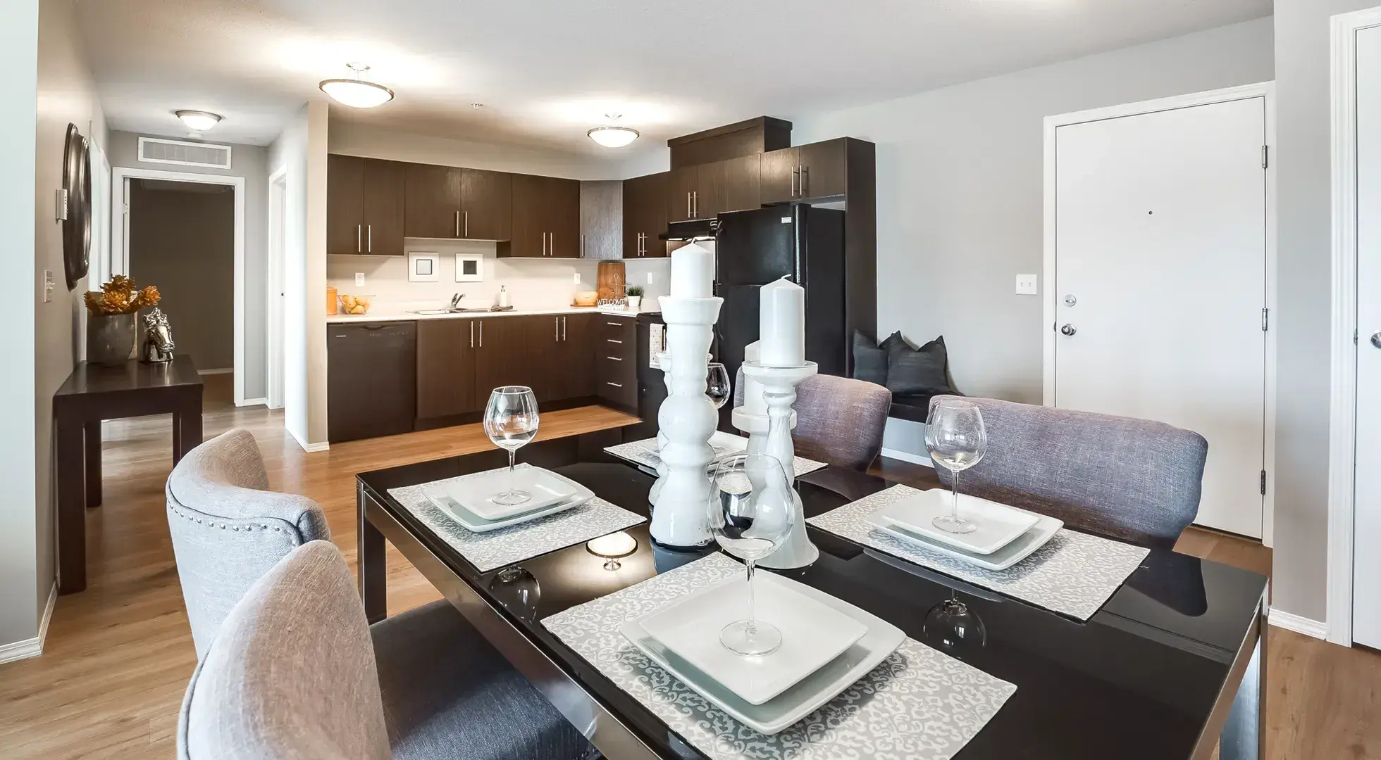 Vista Pointe — Three Bedroom One Bath - Photo 4